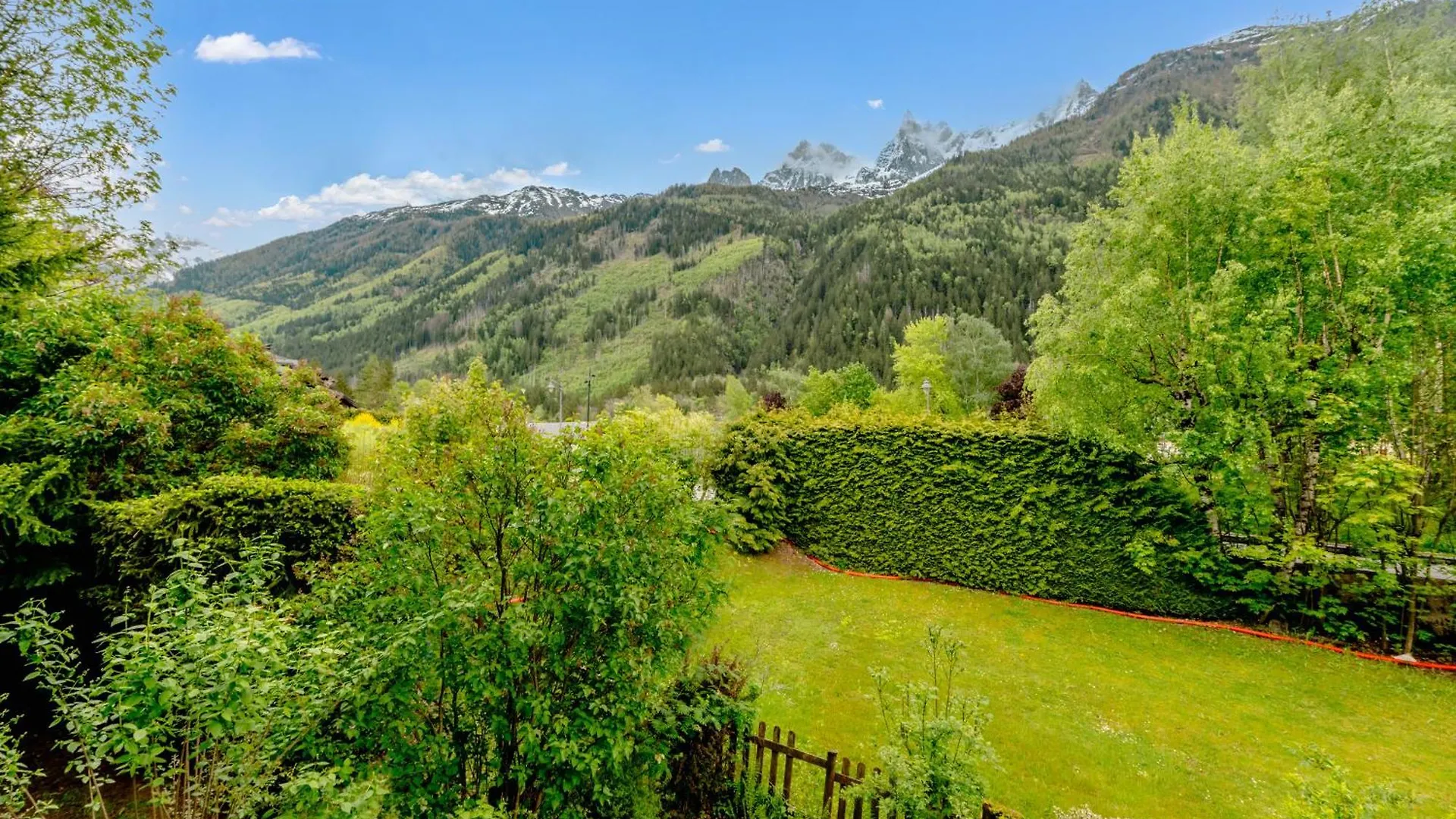 Le Parc Du Mont Blanc - Happy Rentals Chamonix France